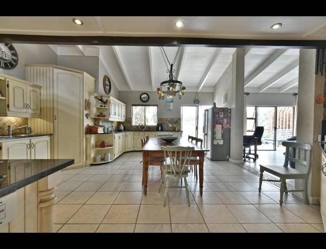 3 BEDROOM HOUSE FOR SALE IN BASSONIA